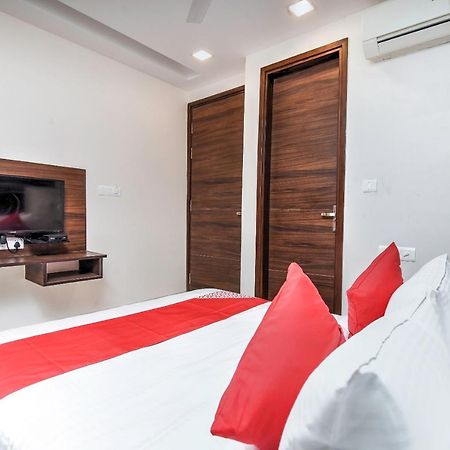 Oyo 77158 Hotel Swastik Palace Bhiwandi Exterior photo