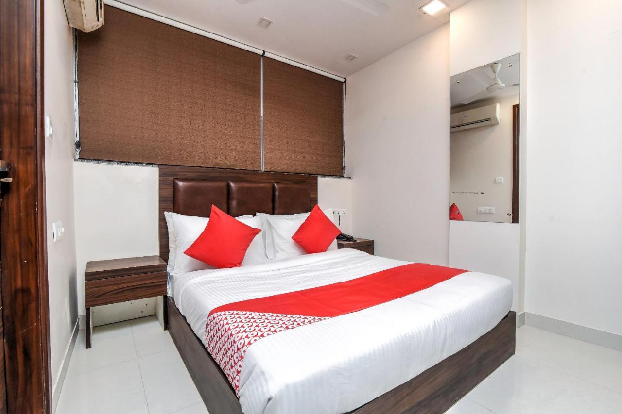 Oyo 77158 Hotel Swastik Palace Bhiwandi Exterior photo