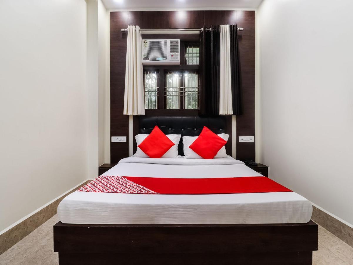 Oyo 77158 Hotel Swastik Palace Bhiwandi Exterior photo