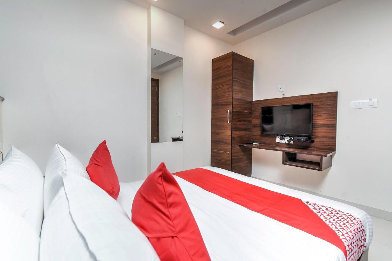 Oyo 77158 Hotel Swastik Palace Bhiwandi Exterior photo